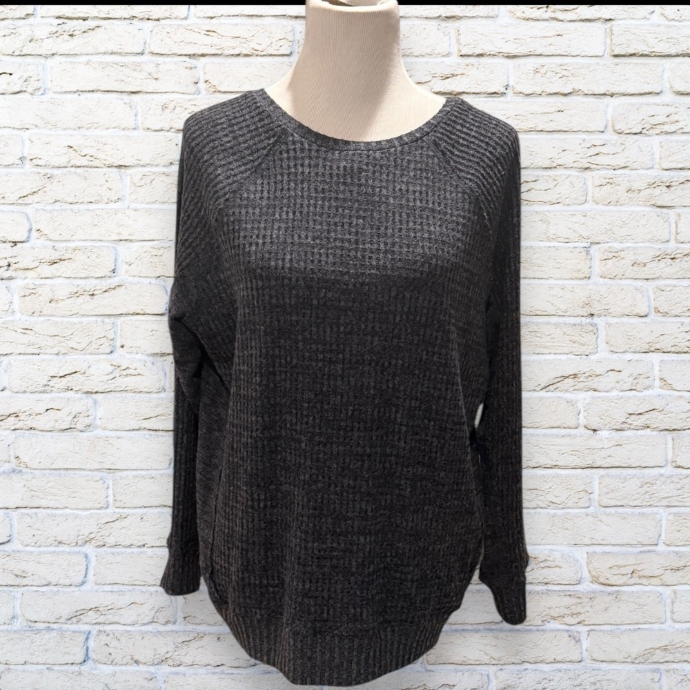 Torrid Black Grey Crew Neck Long Sleeve Top with cuffed hem Size 0